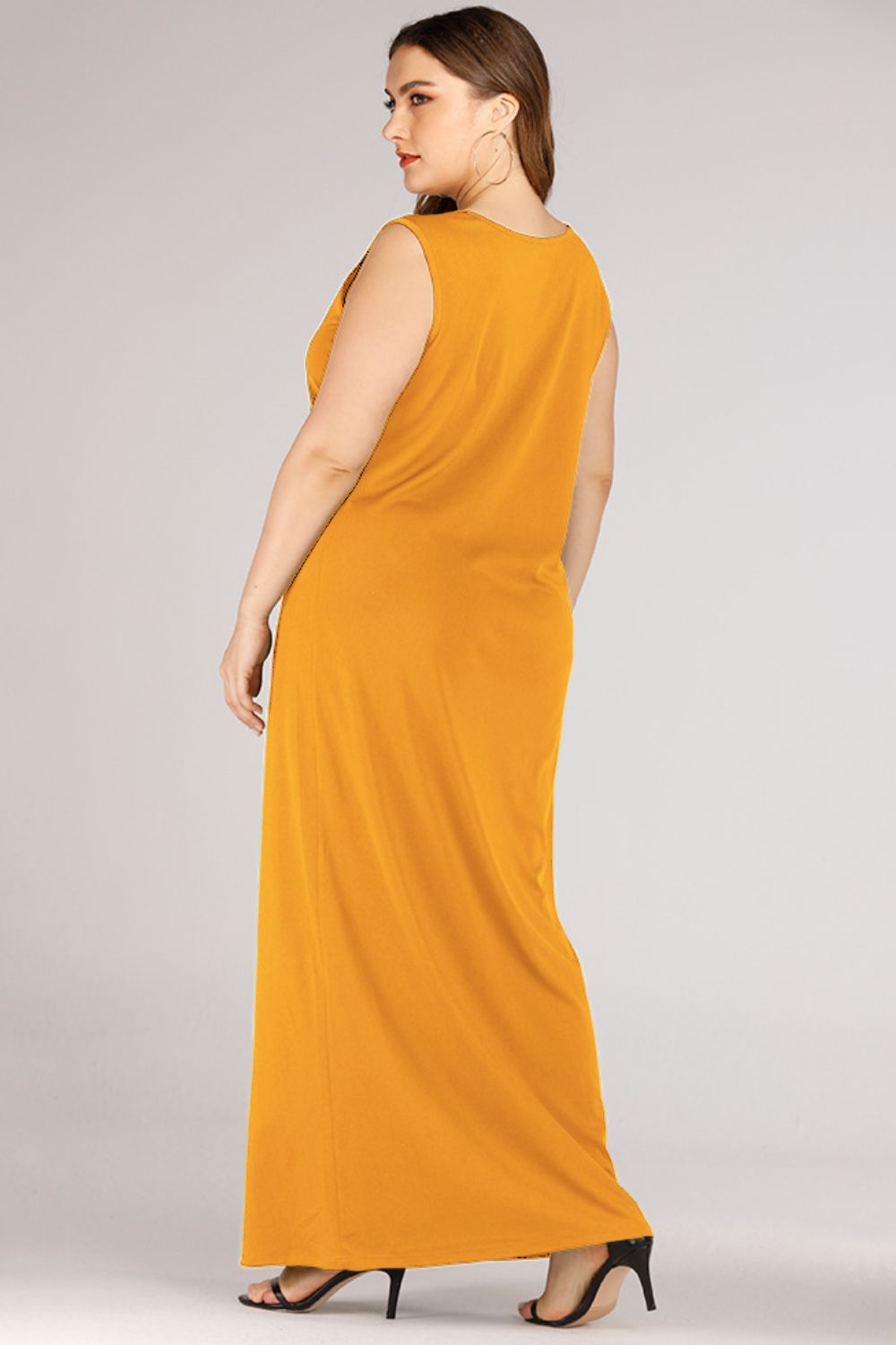 Women's sleeveless maxi dress for effortless comfort