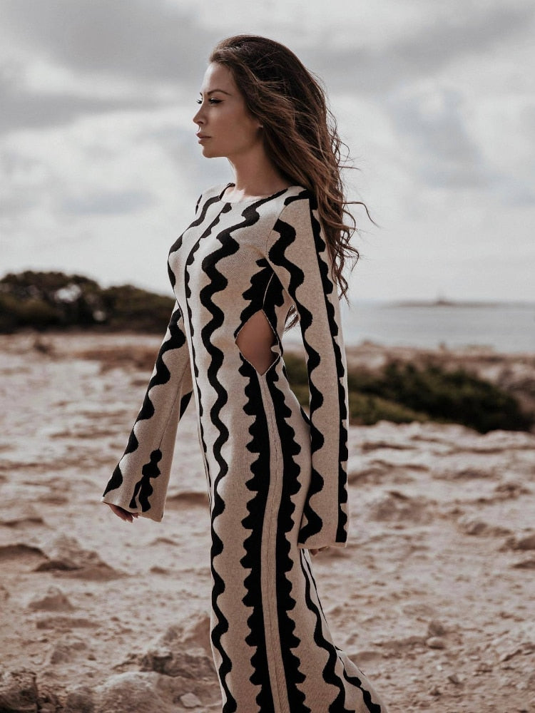 Women's long-sleeved knitted maxi dress