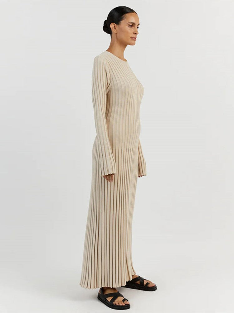 Women's round neck pleated maxi dress