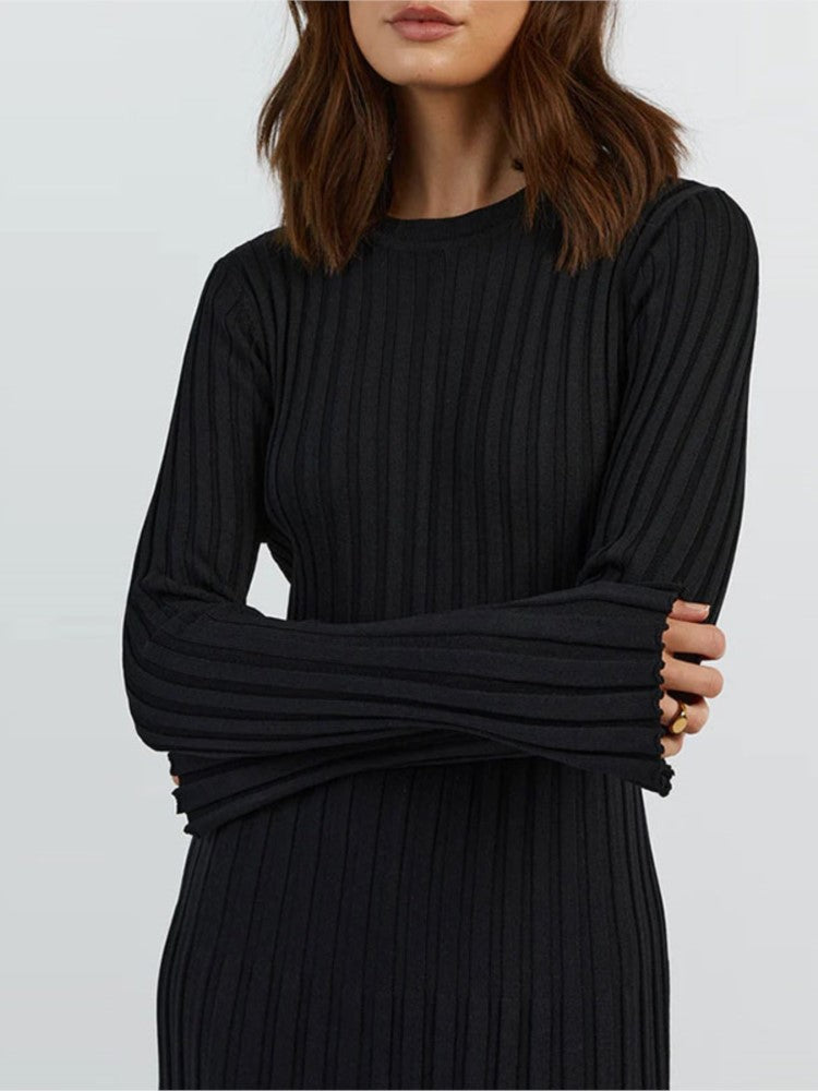 Women's round neck pleated maxi dress